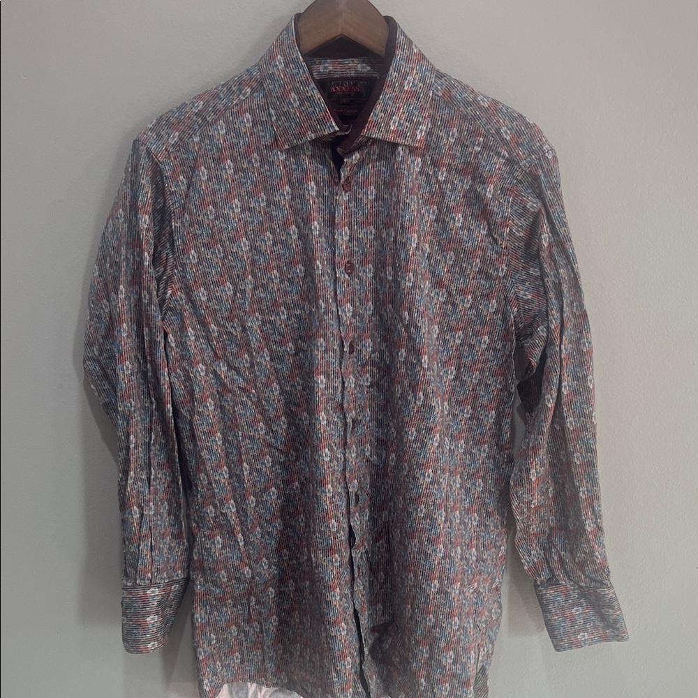 Access High Quality Men’s Patterned Button Down Shirt ( Runs small )